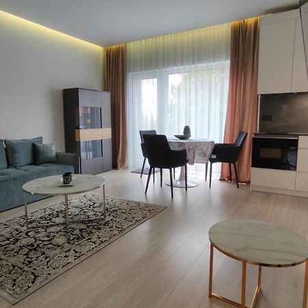 New J&R Apartment Near Girstutis, Free Private Parking & Self Check-In Kaunas Esterno foto